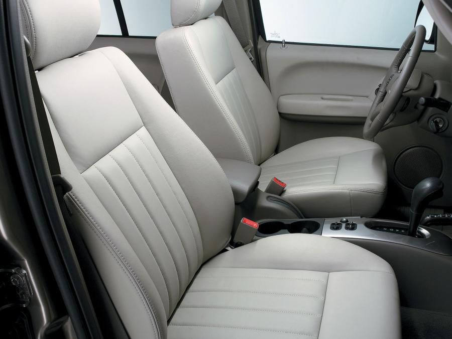  Jeep Liberty Renegade 2004 года  (фото 5 из 18)